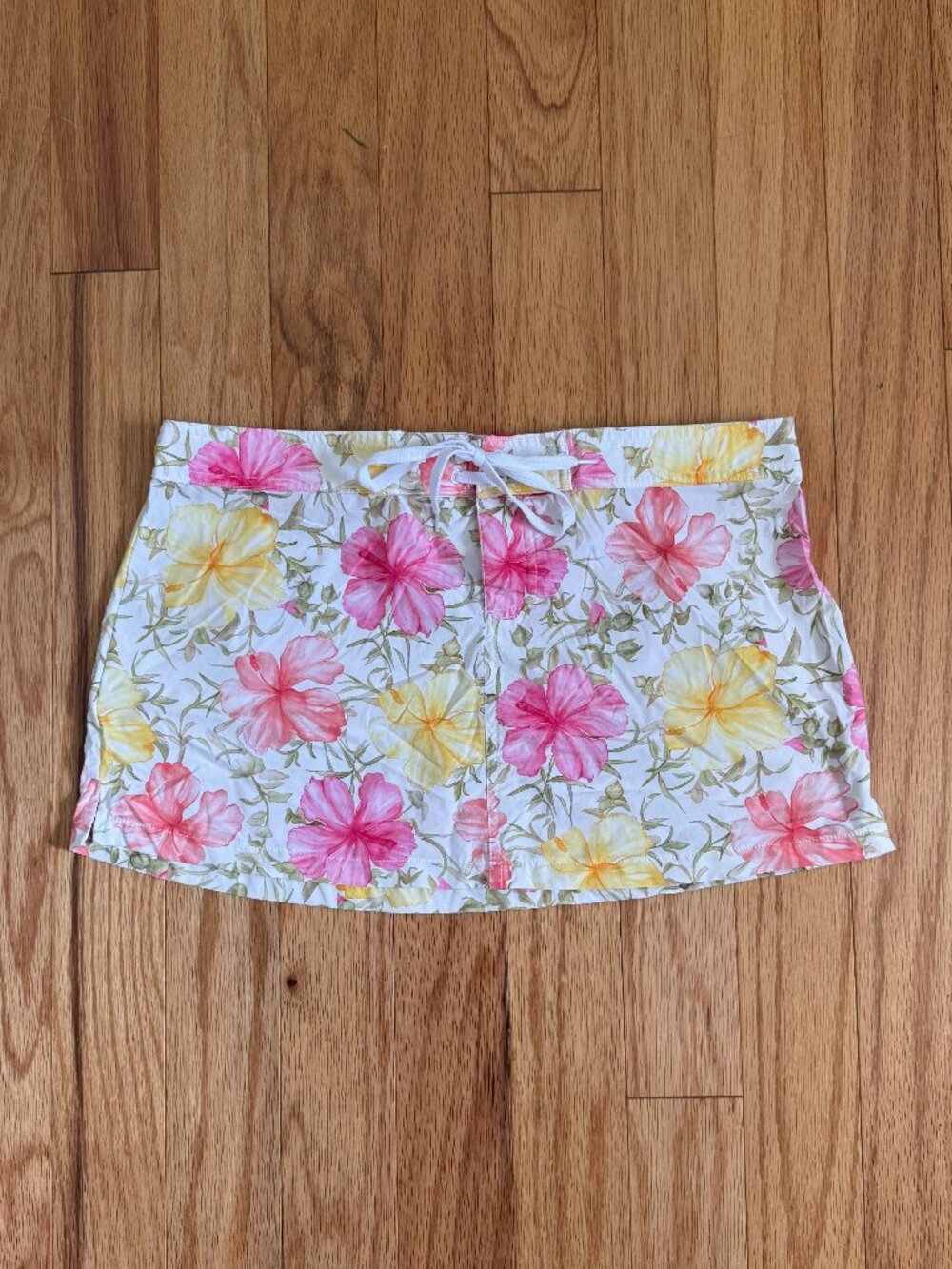 LoveShackFancy x Hurley Hibiscus Boardie Mini Swim Skirt Large